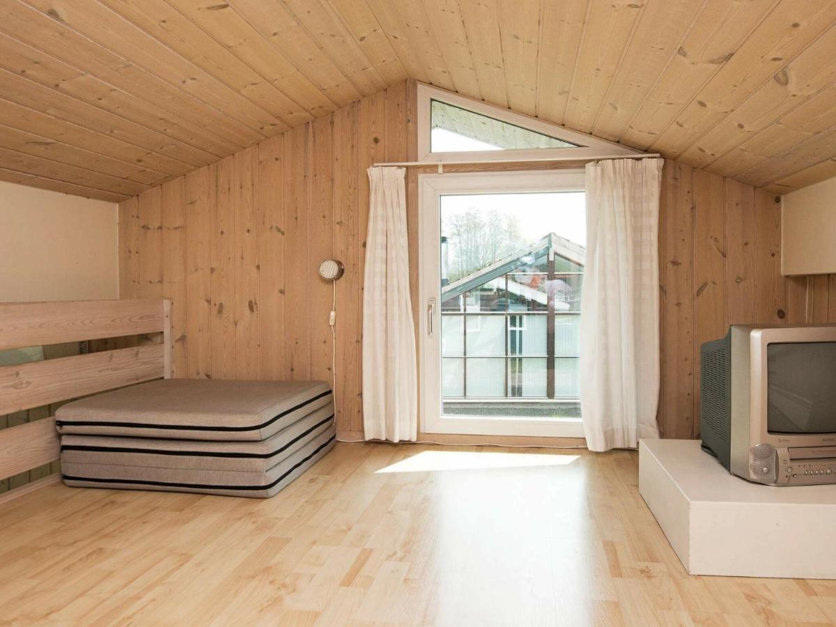6 Person Holiday Home In Sj Lund Sjolund Exterior foto